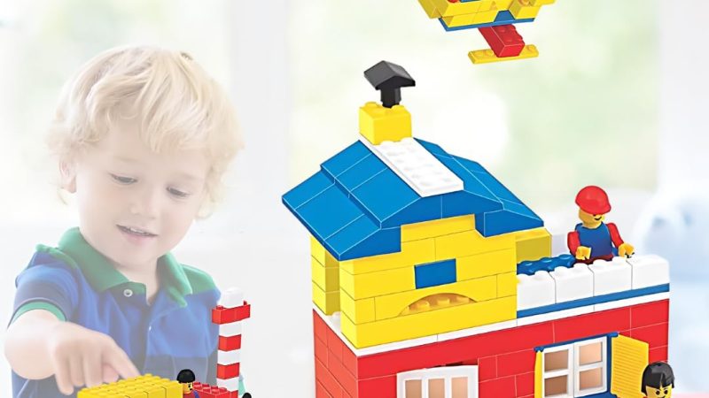 200+ Pcs Building And Construction Blocks Toy Set For Kids